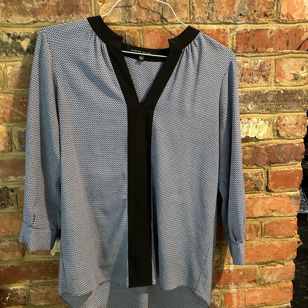 Cynthia Steffe Blue and Navy Blouse Size Small